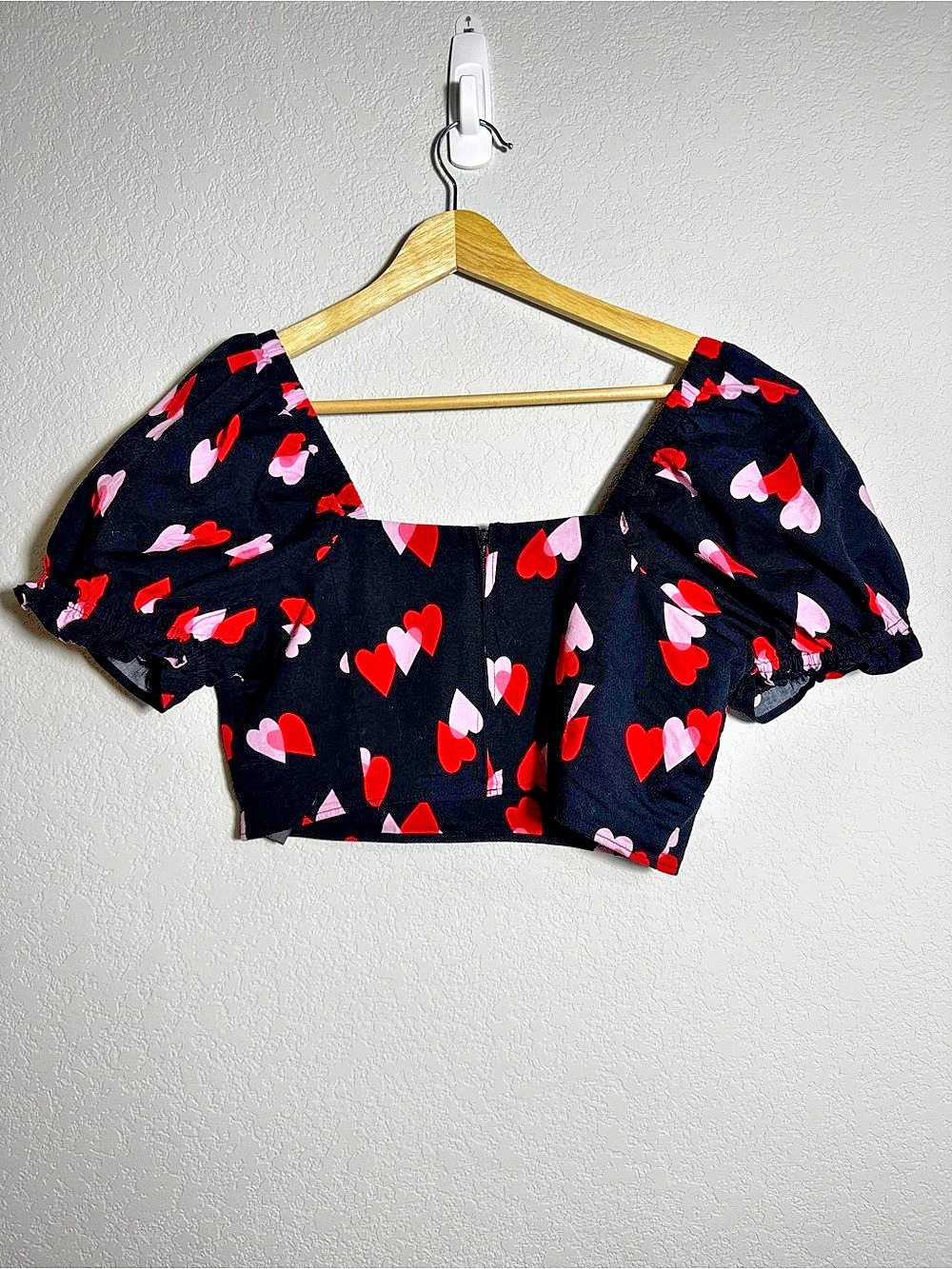 Hell Bunny Red Pink Heart Print Puff Sleeve Cropped Top Rockabilly S - Picture 2 of 5